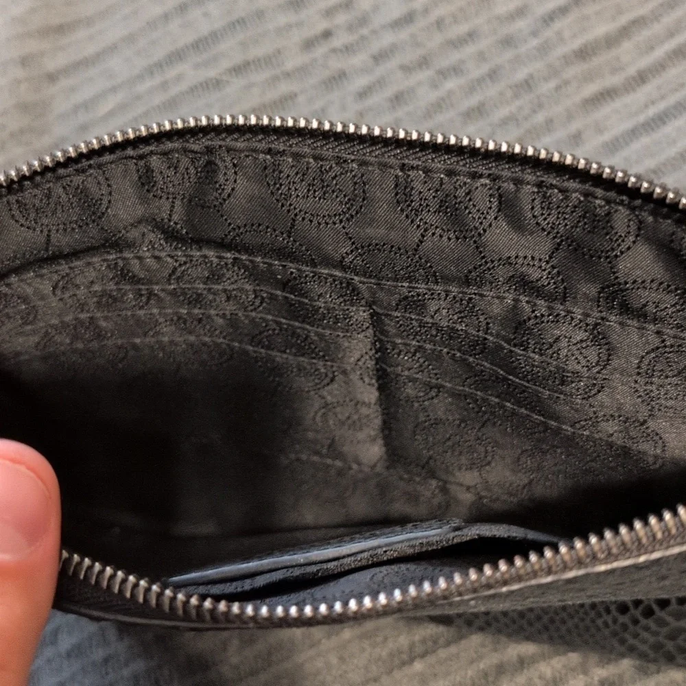 Michael Kors Rhea Black Embossed Snake-Print Clutch‎ Bag Pouch Python